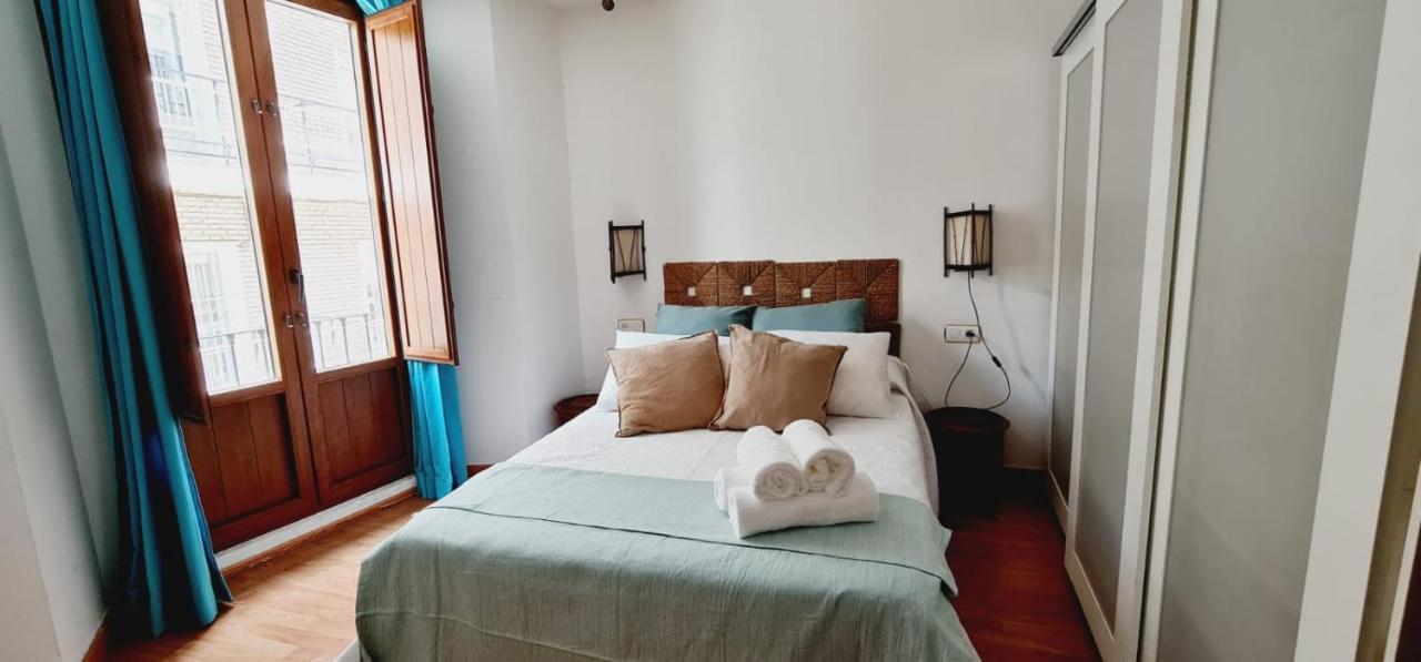 Expoholidays - Centro Con Parking Calle Elvira Appartement